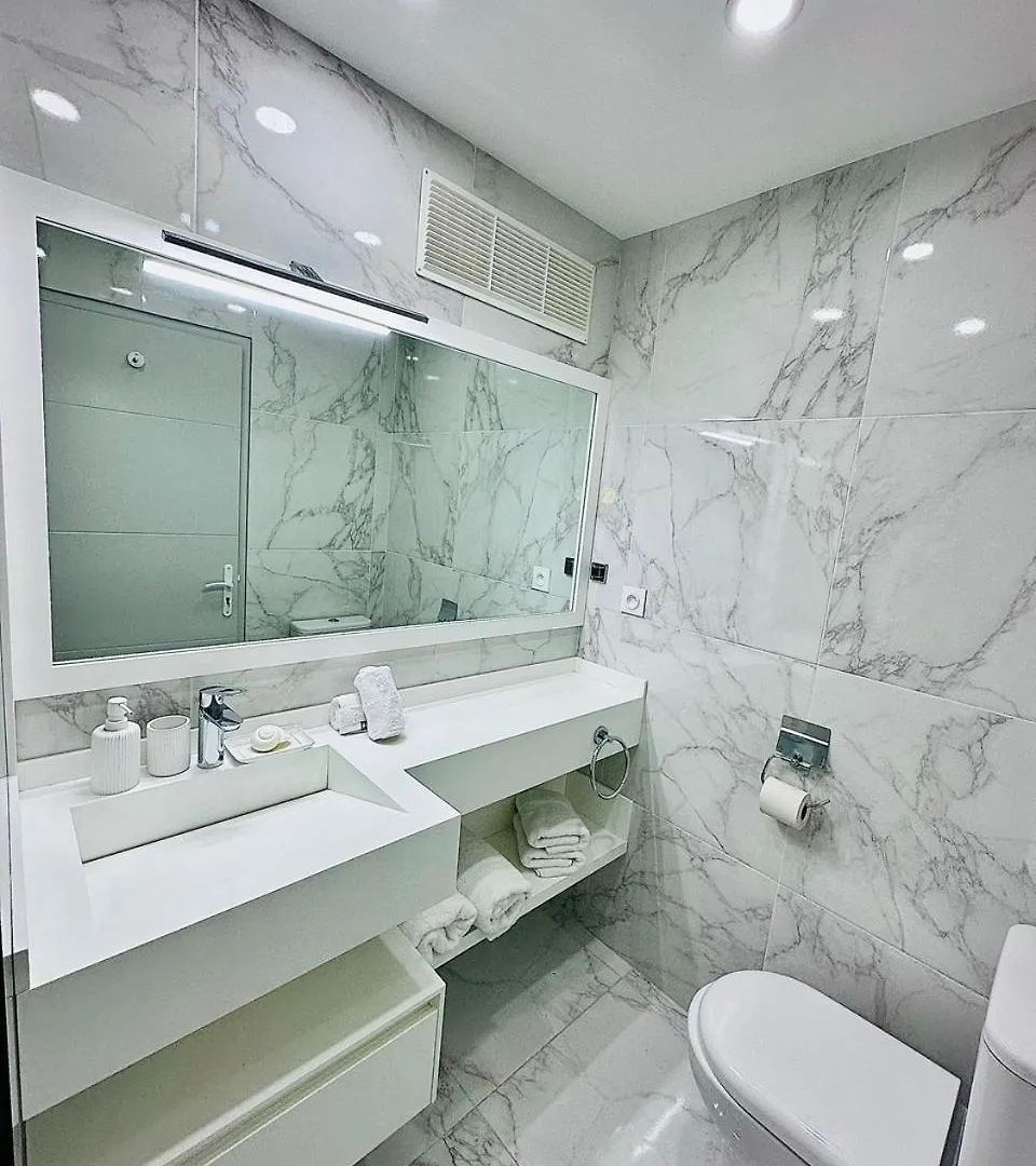 Sea Breeze Magnifique 2 Chambres Baie Nettle 0*,